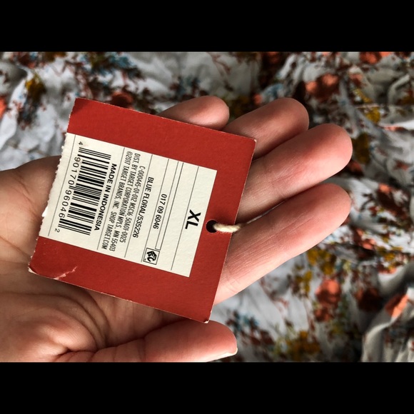 Dress - Picture 3 of 3